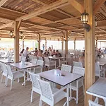 מלון Orange Palace 5*