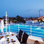Orange Palace מלון 5*