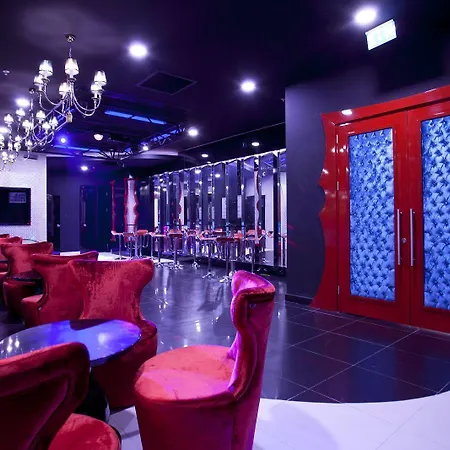 Orange Palace 5* シダ