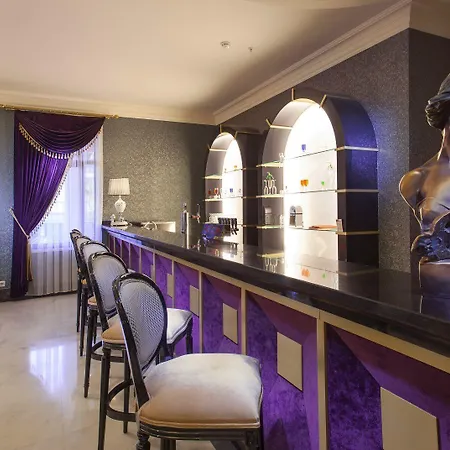 Orange Palace 5* シダ