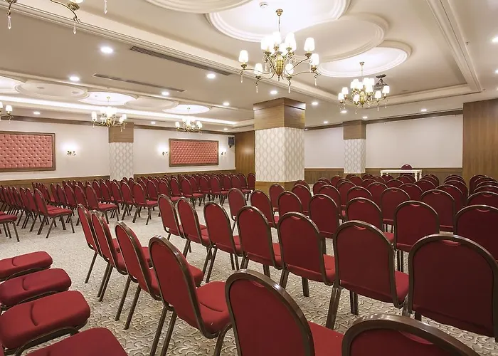 Orange Palace فندق 5*