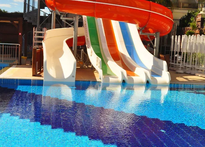 Orange Palace فندق 5*