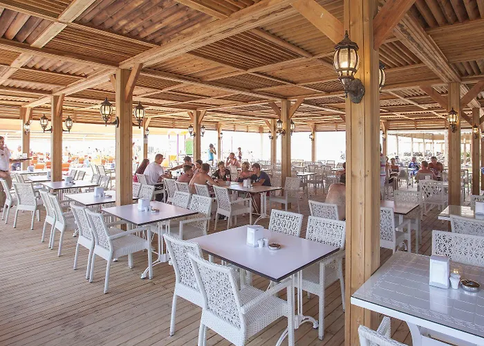 فندق Orange Palace 5*