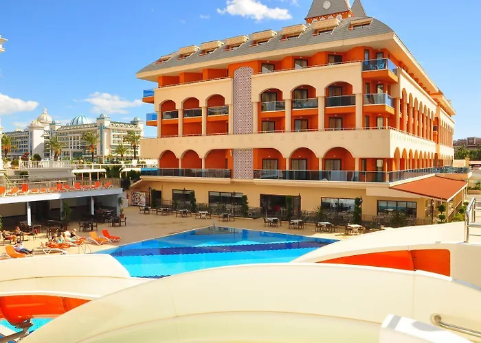 فندق Orange Palace