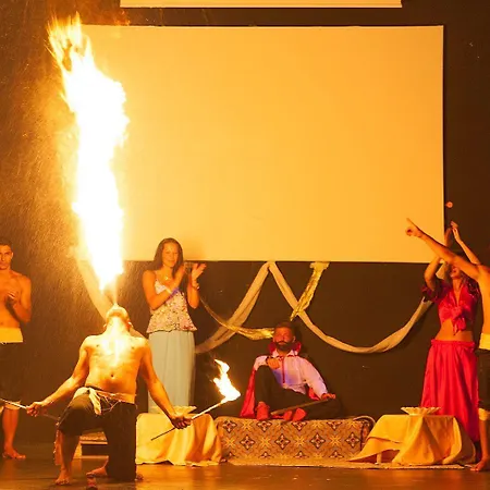 فندق Orange Palace