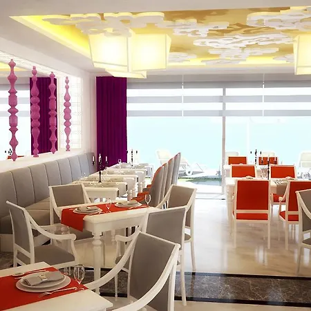 Otel Orange Palace Side